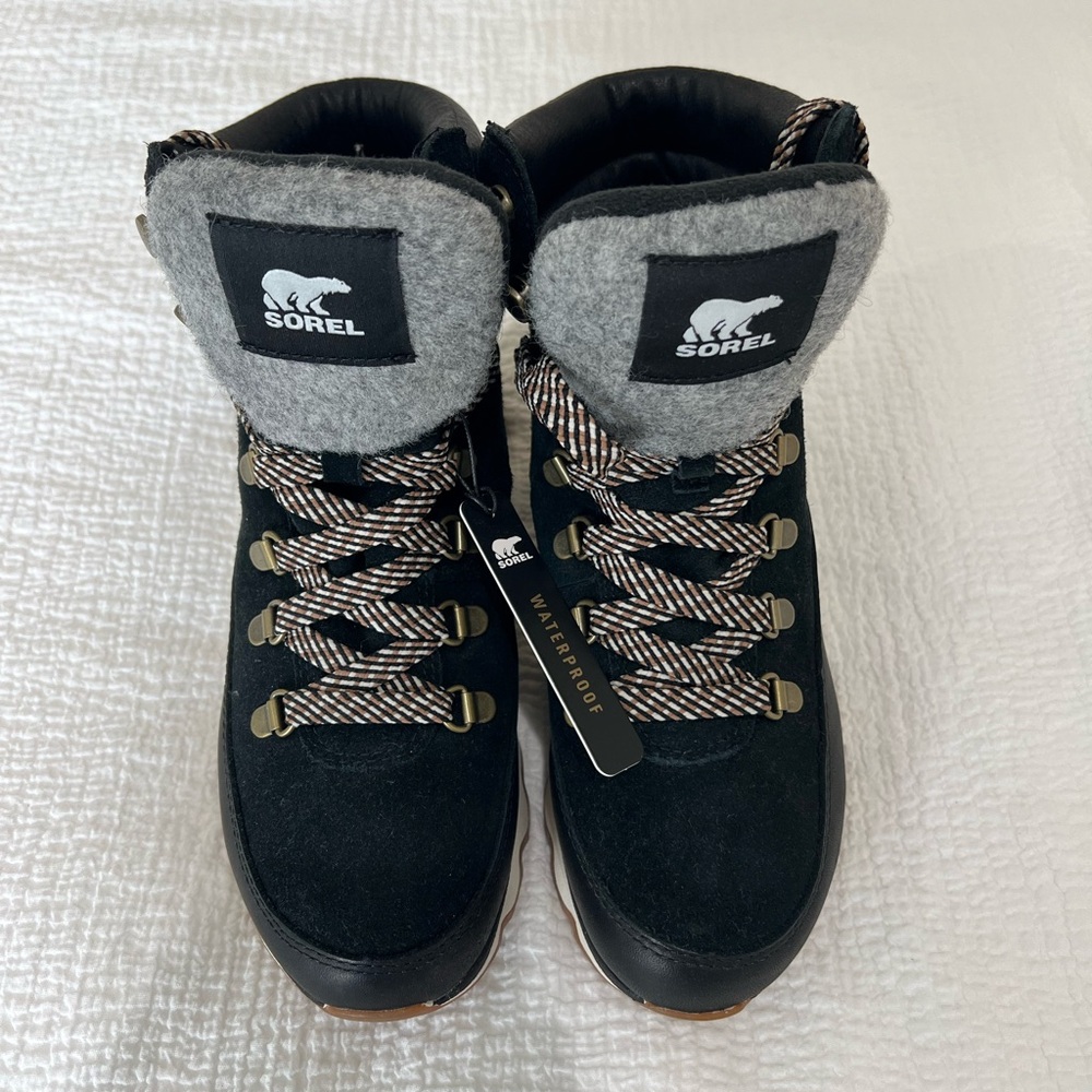 NEW SOREL Kinetic Conquest Waterproof Winter Boots Women’s Size 7 Black NWOB
